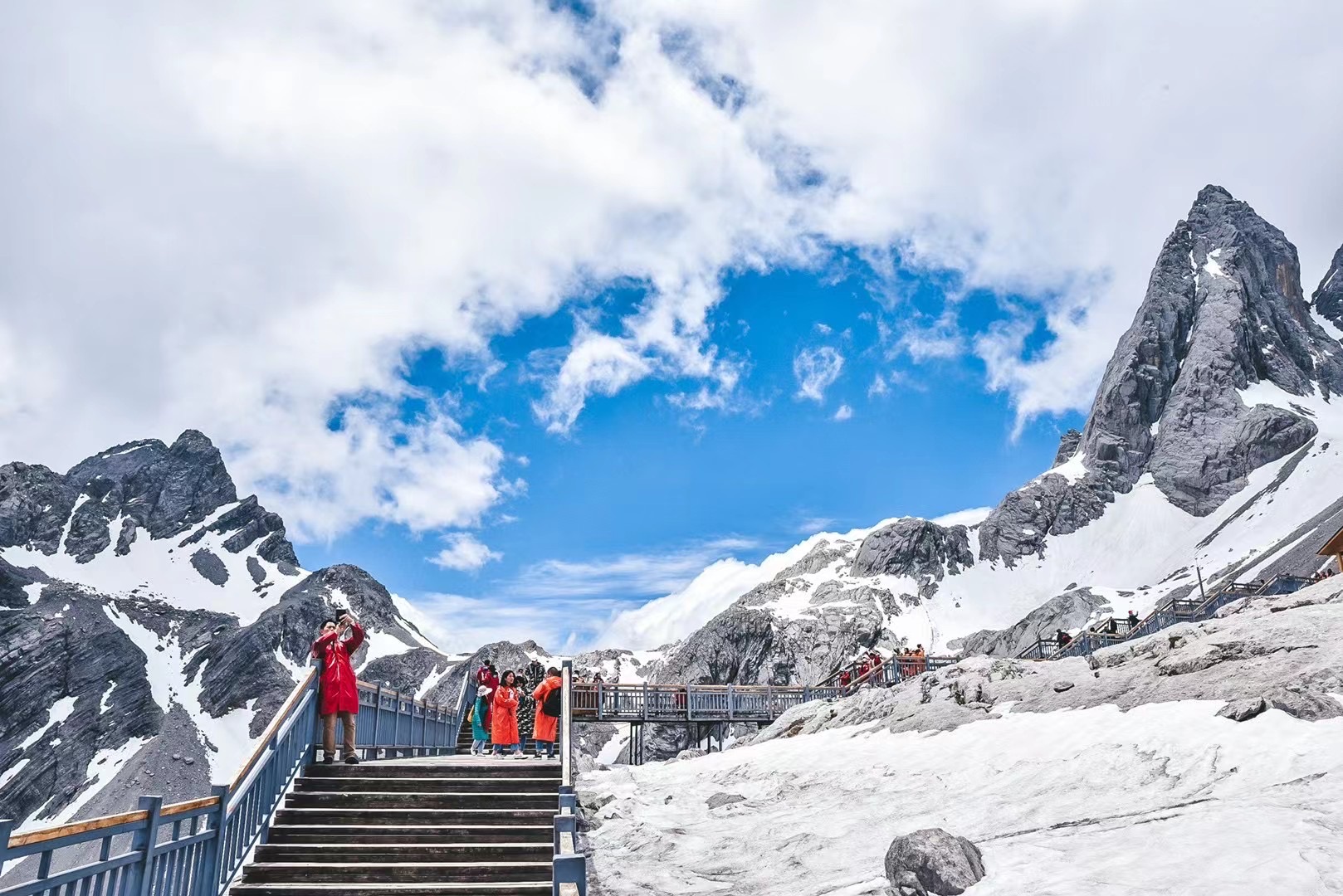 令人震撼的玉龍雪山旅游風景區，風景迤邐，美妙絕倫，讓人心之向往！