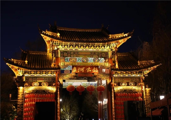 美到尖叫！束河私藏著宮崎駿動畫里的夜景